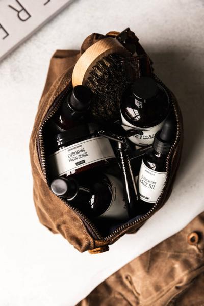 WAXED CANVAS DOPP KIT