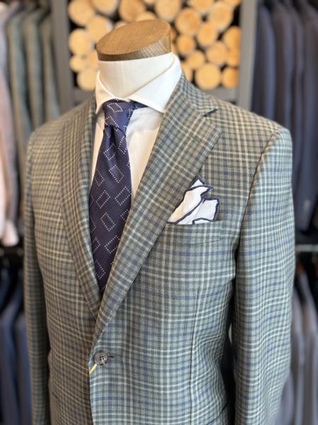LIGHT OLIVE AND NAVY PLAID SPORT COAT