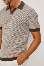 HAYDEN S/S POLO, OLIVE OAT