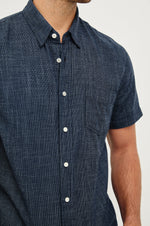 FAIRFAX S/S SHIRT, NAVY ETCH