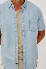 PENN S/S SHIRT, LIGHT WASH