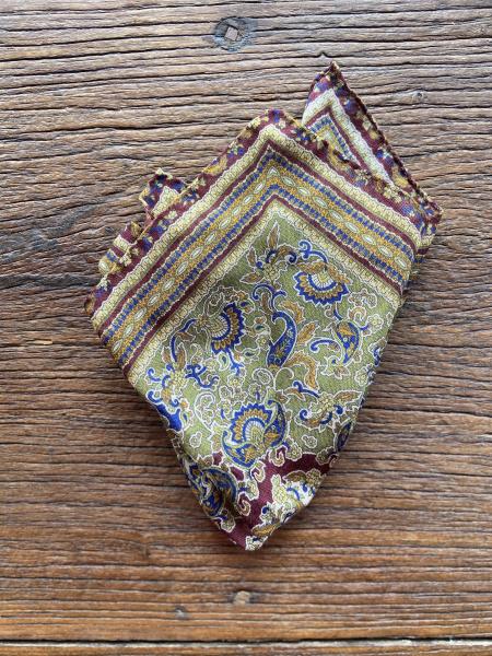 WINE BELLAGIO PINES POCKET SQUARE